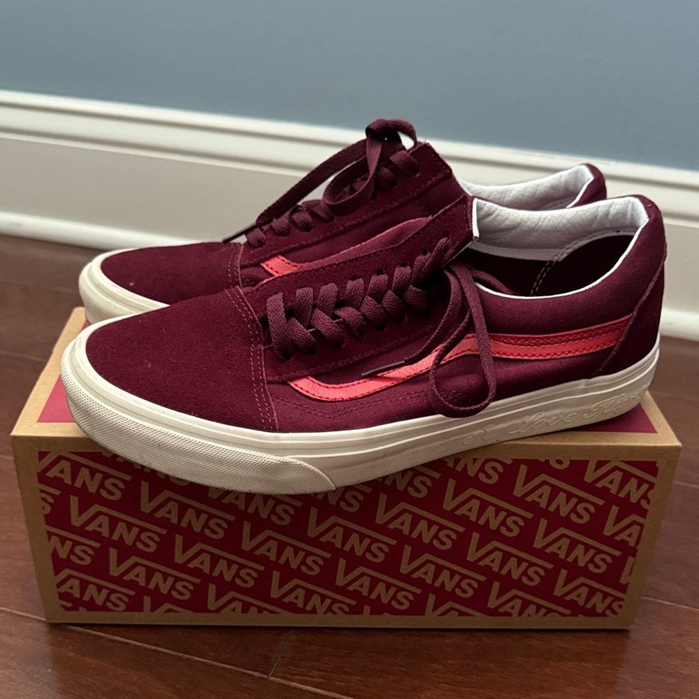 Vans Men’s Old Skool Maroon Red Stripe vanities love hurts special edition
